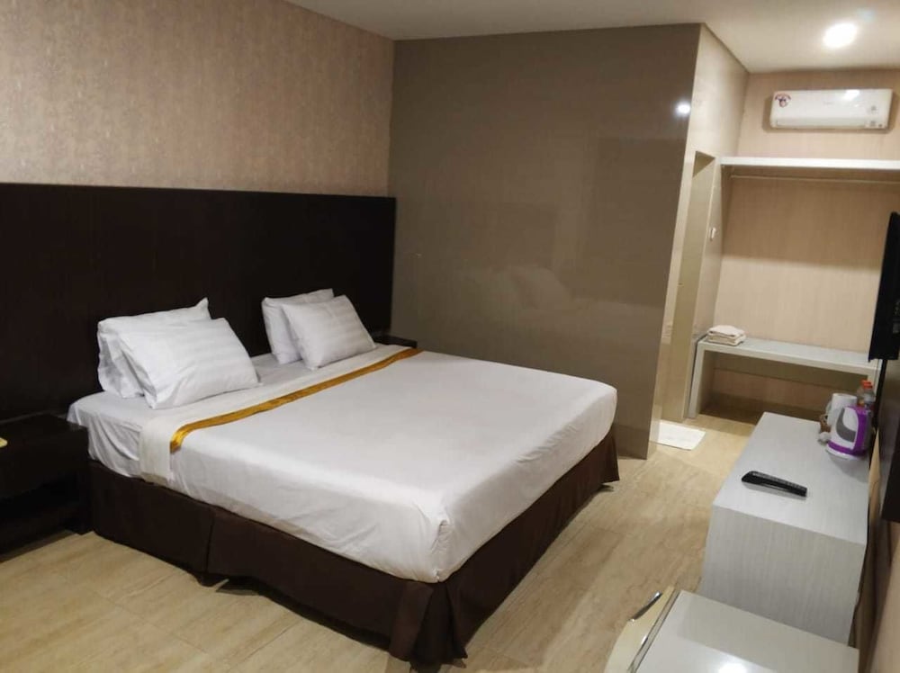 Фото Hotel Sinar 2