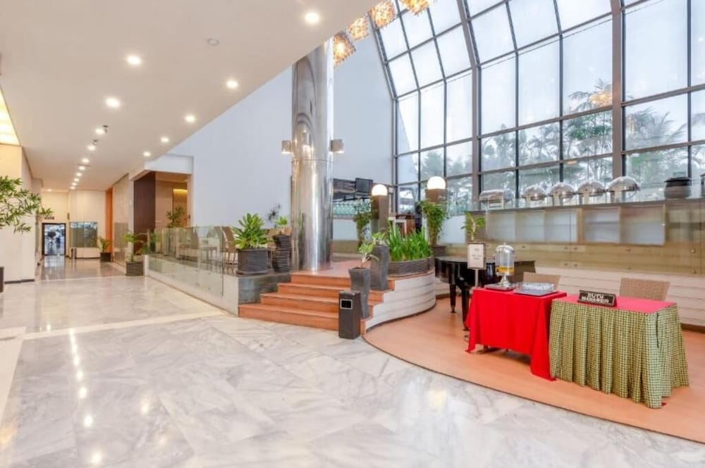 Фото Tychi Hotel