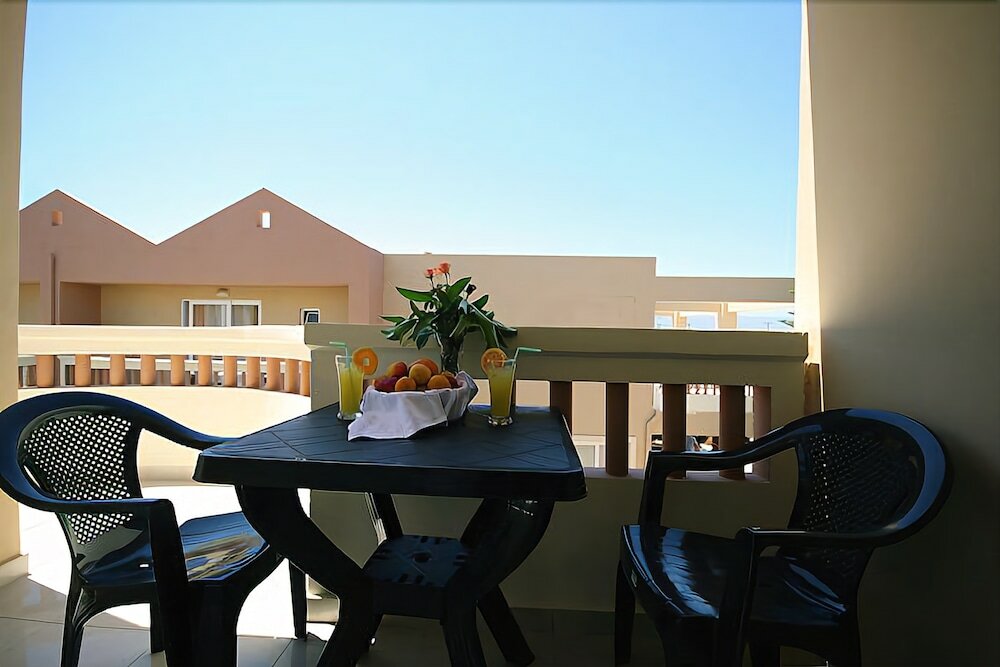 Фото Castro Beach Hotel