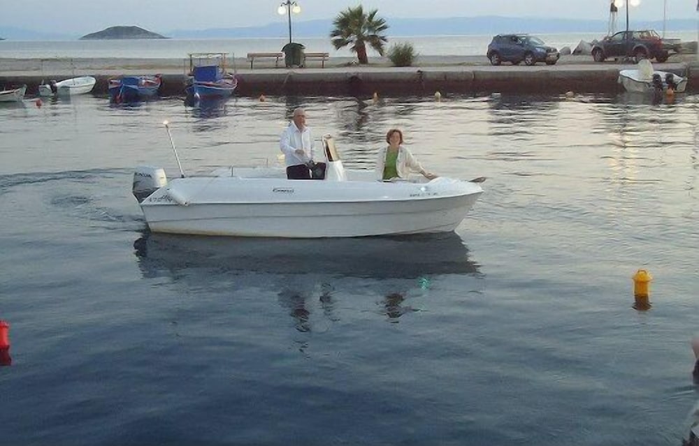 Фото Hovolo Hotel Apartments