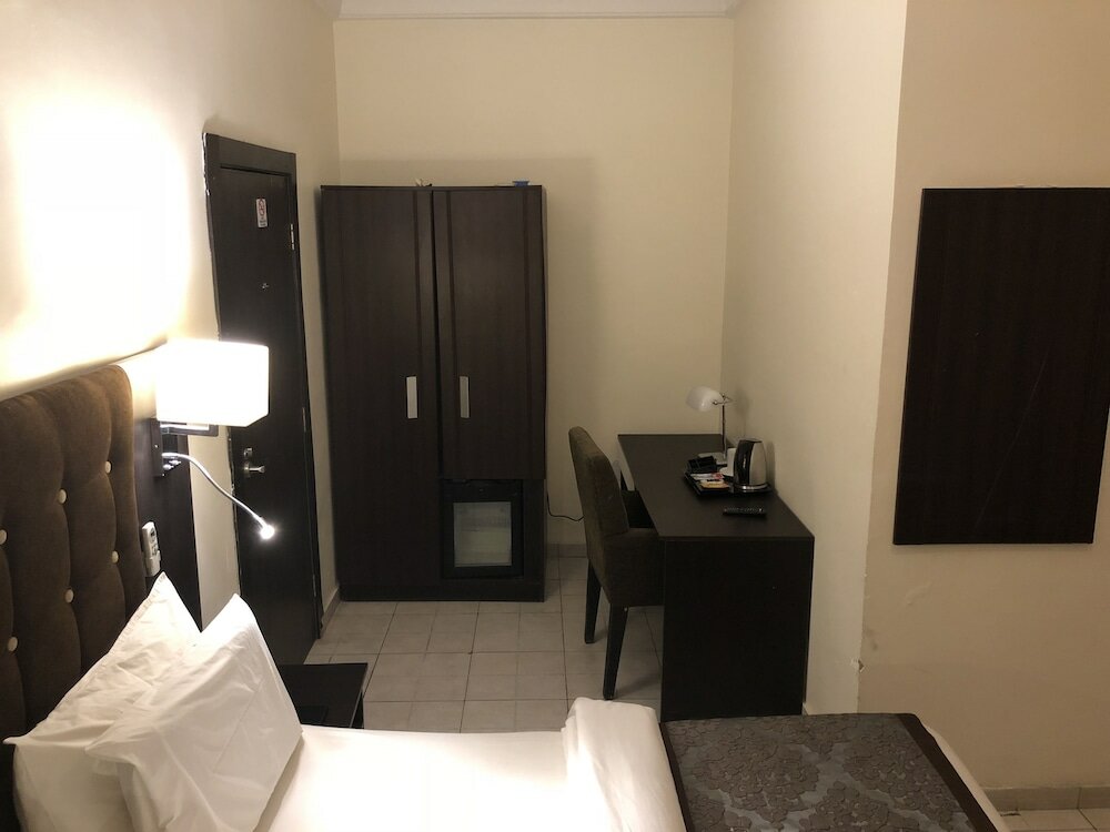 Фото Lakeem Suites Ikoyi