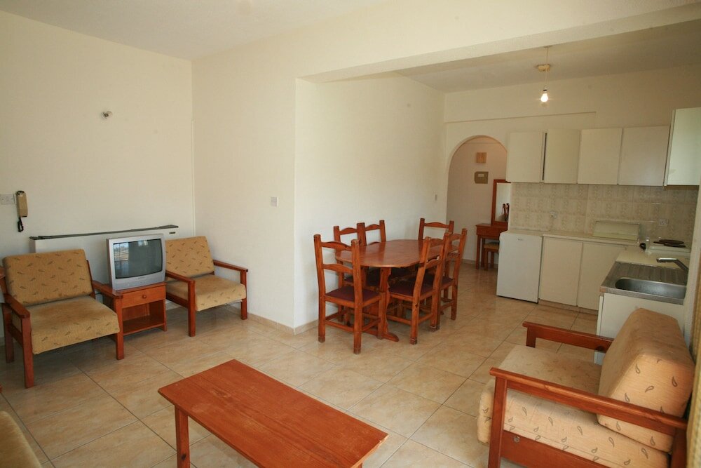 Фото New York Plaza Hotel Apartments