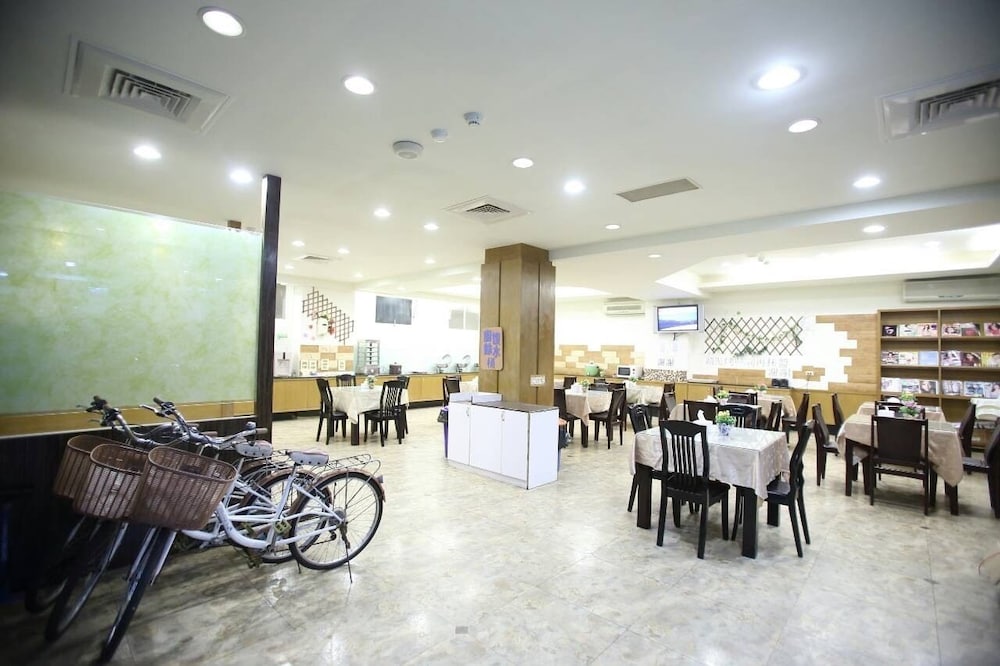 Фото Funhouse Hsinchu