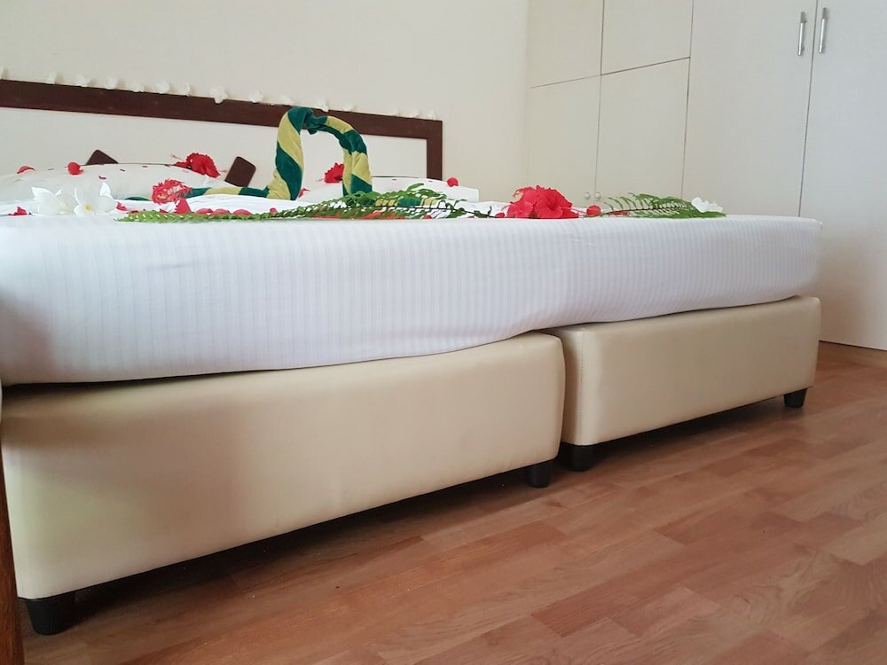 Фото Fulidhoo Laperla Guesthouse