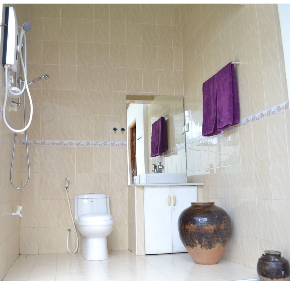 Фото Fulidhoo Laperla Guesthouse