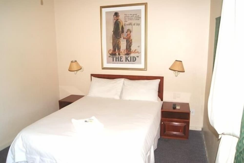 Фото Broadway Guesthouse