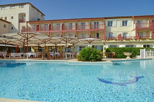 Гостиница Hôtel Giraglia в Гриме