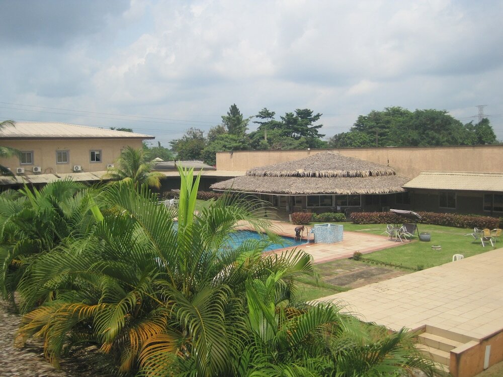 Фото Axari Hotel & Suites