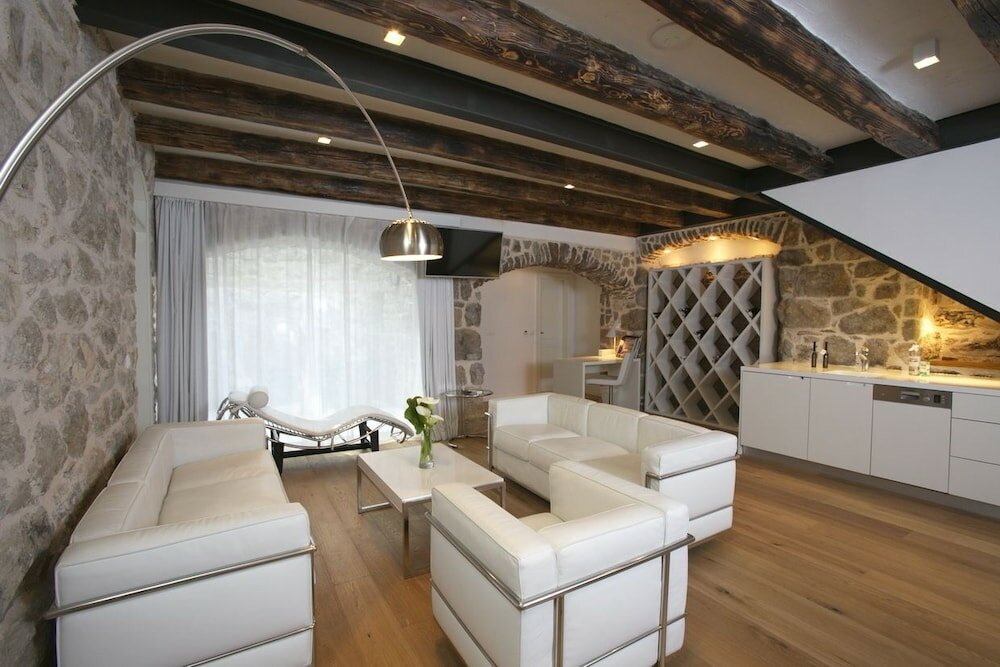 Фото Divota Apartment Hotel