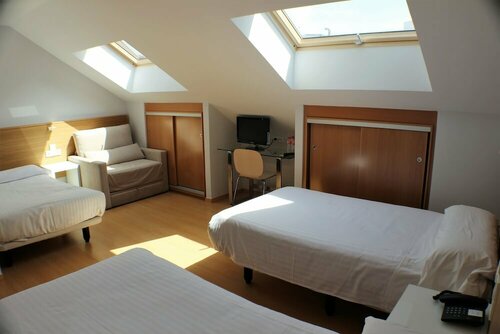 Гостиница Hotel Picos de Europa в Сантандере