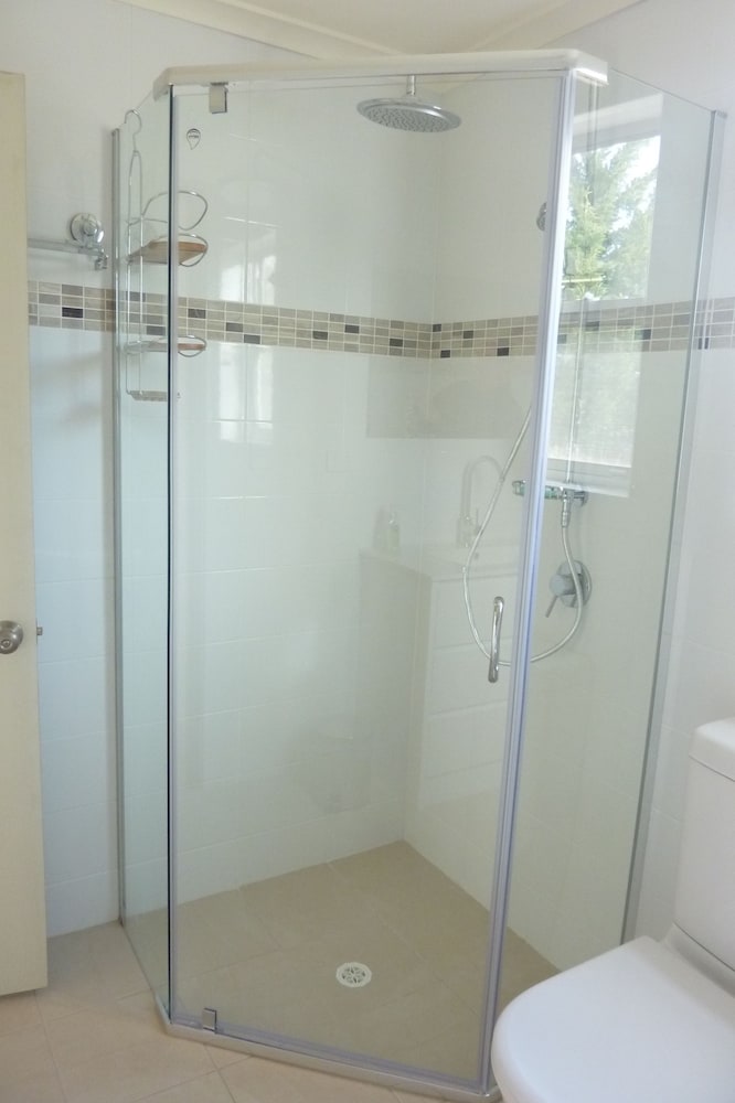 Фото Charles Reuben Estate