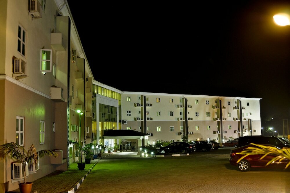 Фото отеля 1