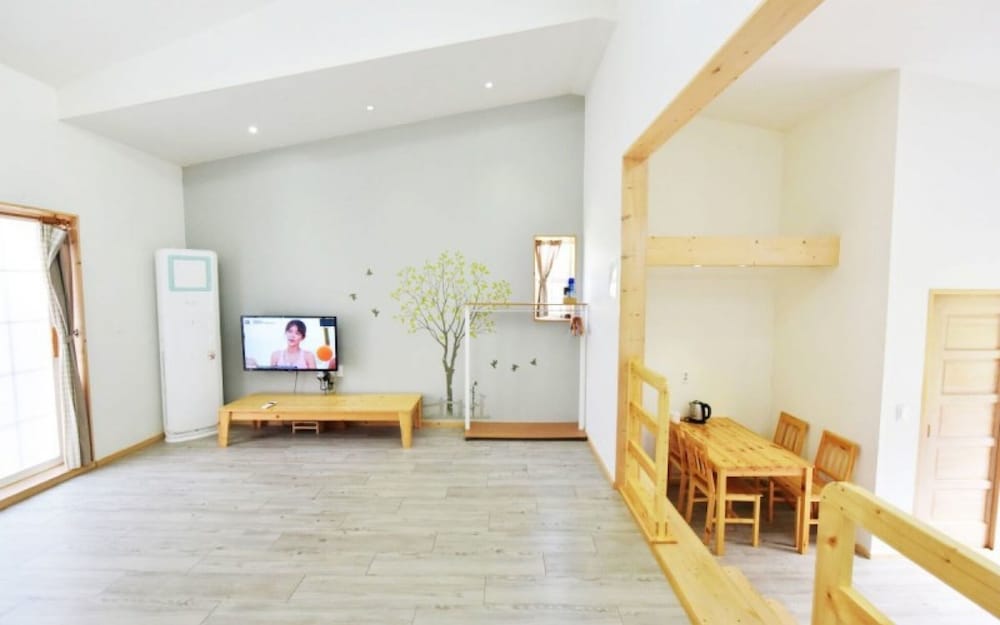 Фото Jeongseon Cloud Ladder Pension