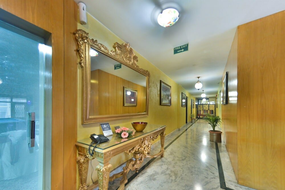 Фото Batra Hotel