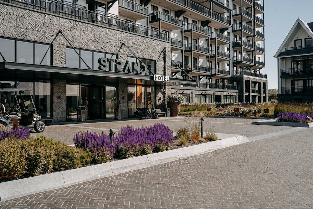 Фото Strandhotel