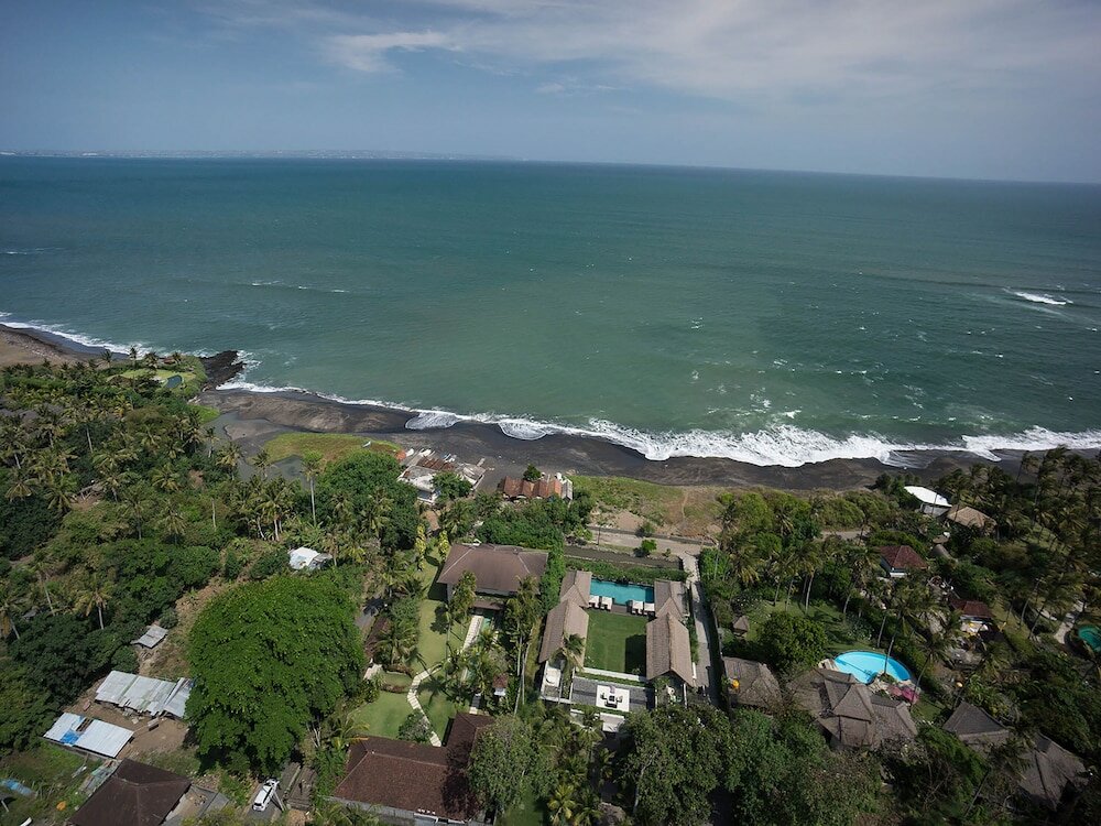 Фото Seseh Beach Villas