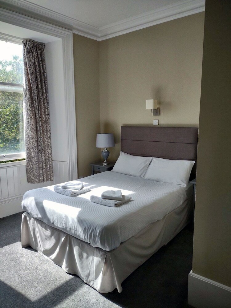 Фото Harbour Cottage