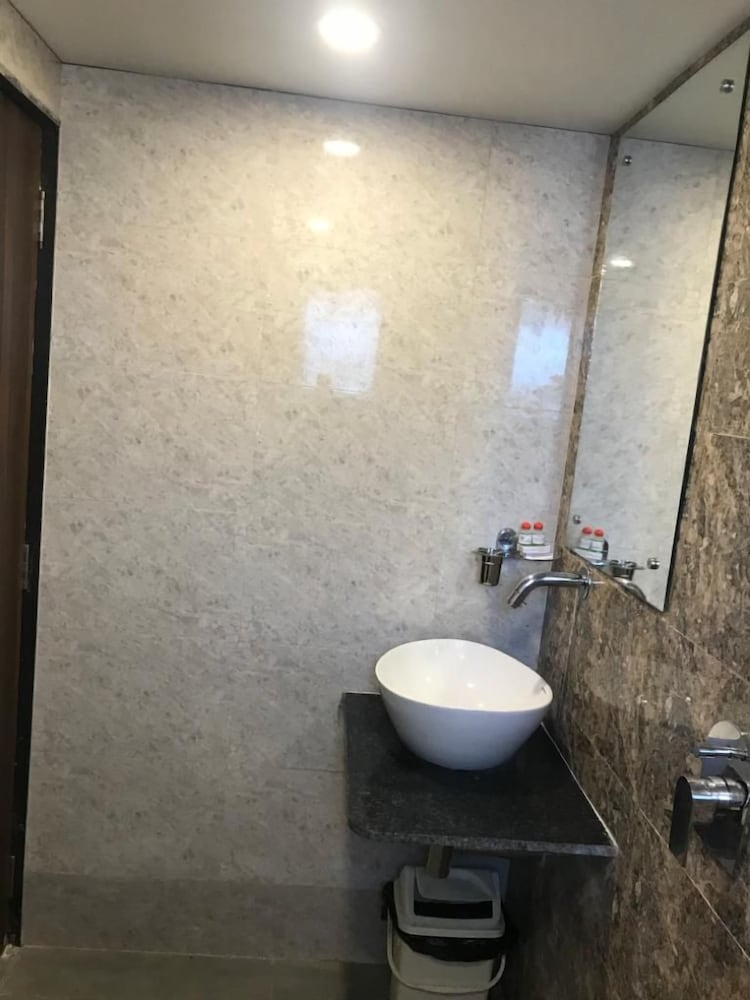 Фото Lucky Service Apartments