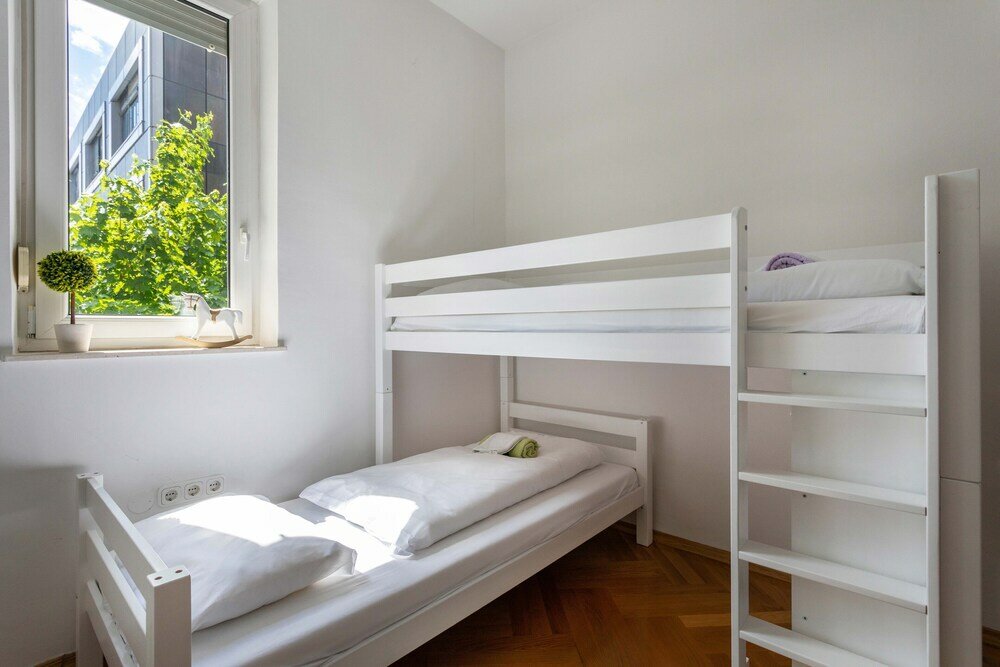 Фото Bright and Spacious 2bdr Apartment in Heart of Zagreb