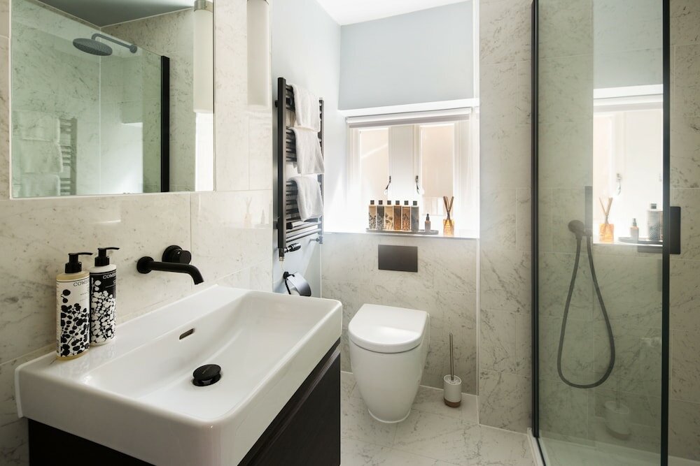 Фото Hiding Space - St Catherine's Hospital