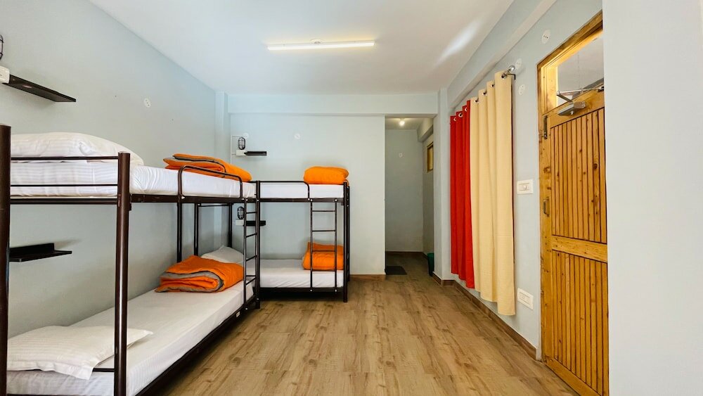 Фото Madpackers Jibhi - Hostel