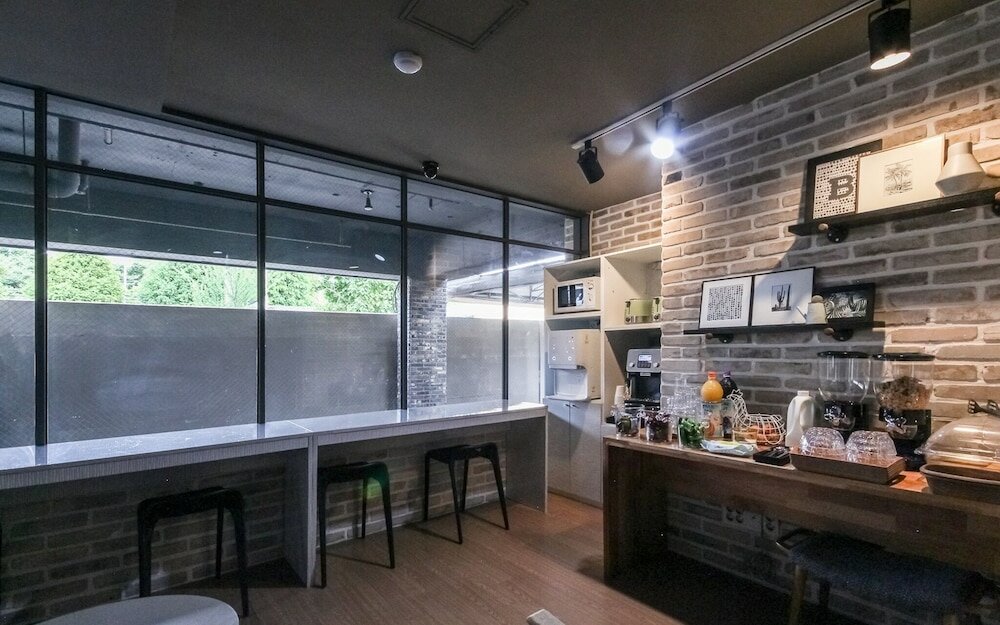 Фото Brown Dot Gimhae Eobang