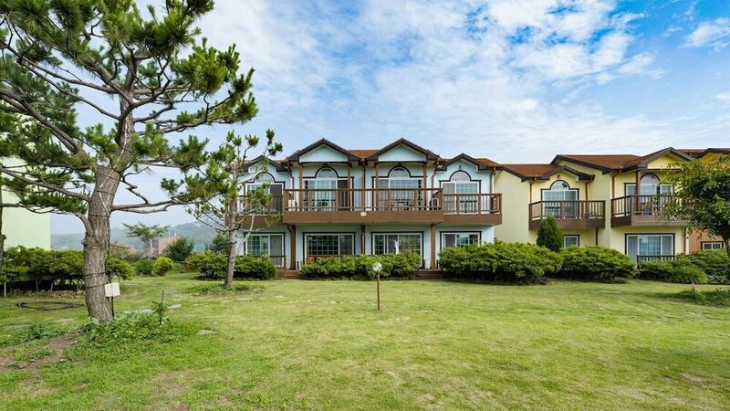 Гостиница Jeju Sigan Yeohaeng Huyang Pension