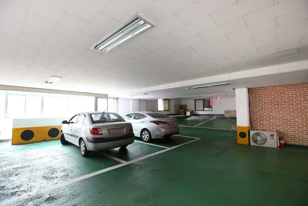 Фото Daejeon Yongjeon Happy Tower