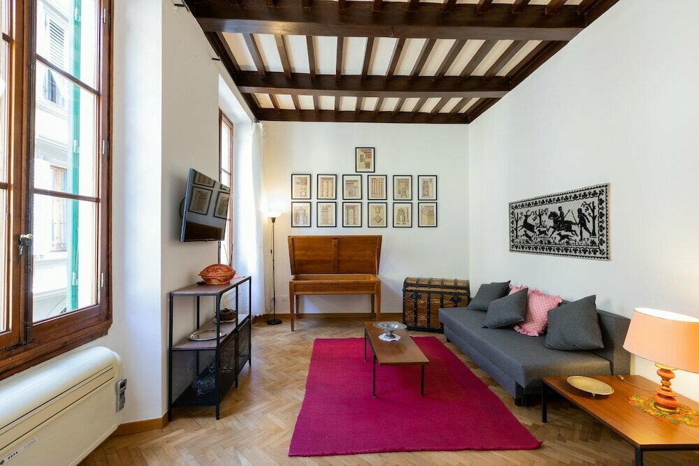 Short-term housing rental Giulietta Suite - Brand New flat in Santa Maria Novella, Florence, photo