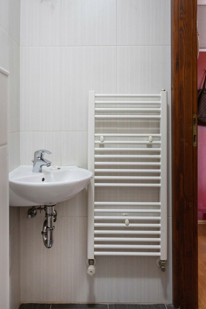 Фото Spacious 2bdr Apartment With a Cute Balcony