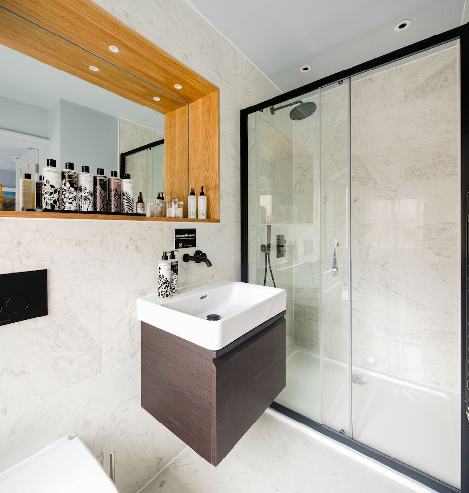 Фото Hiding Space - St Catherine's Hospital