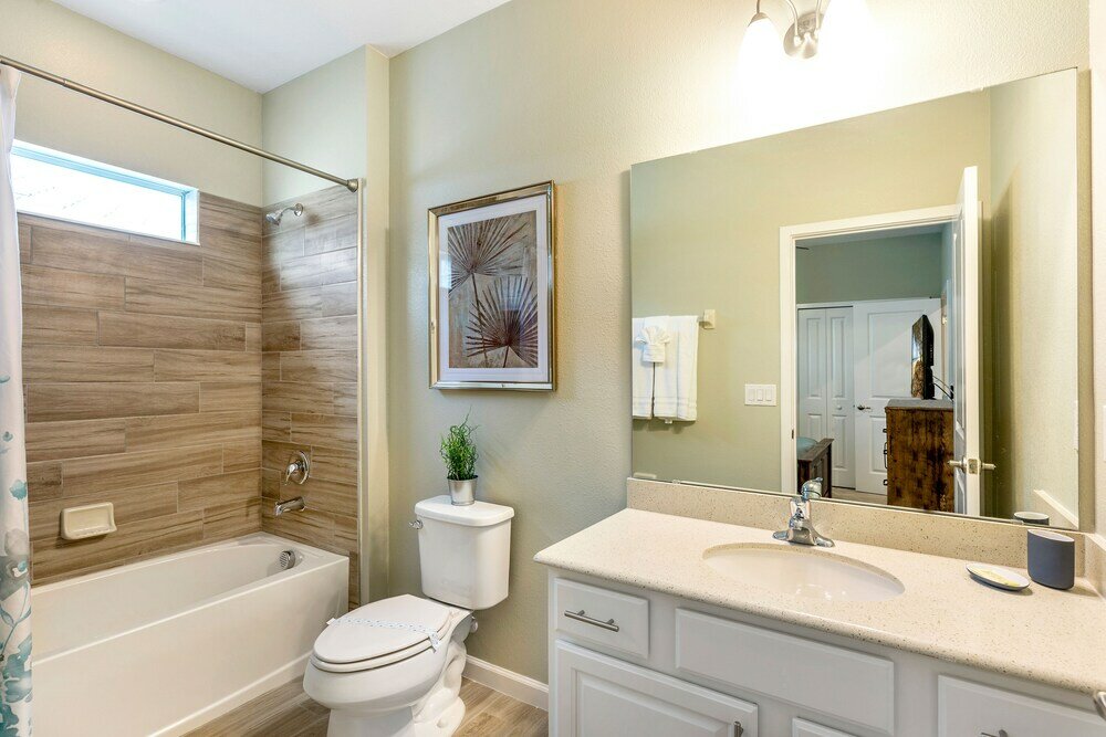 Фото Lake Breeze 6 Bedrooms