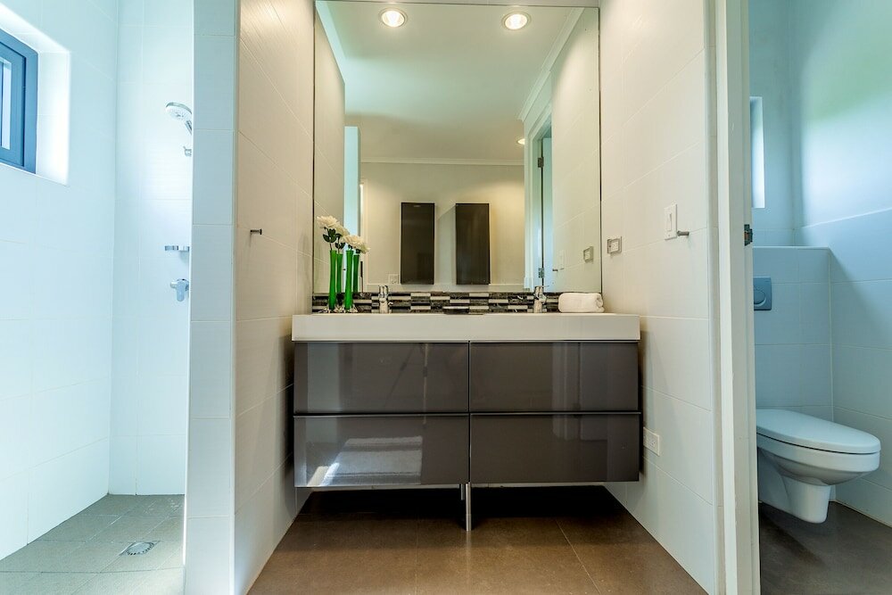 Фото Spectacular Designer Villa 5 Star Luxury 6 Bedroom New!