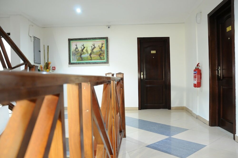 Фото Crystal Palm Hotel