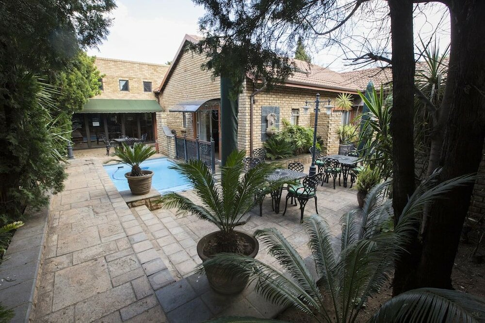 Фото Le Cozmo Guest House