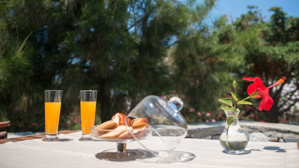 Фото Sun Rock Boutique Suites