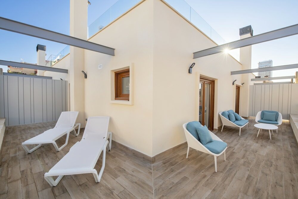 Фото Odyssey Rooms