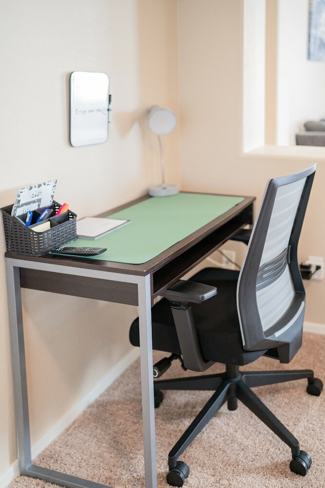 Фото Cozy Hidden Gem - 3br - 1Den w Backyard