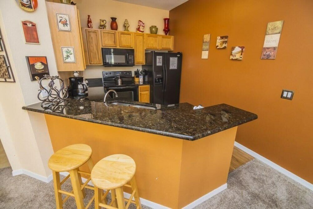 Фото Thomas' Lake Berkley Resort Townhome