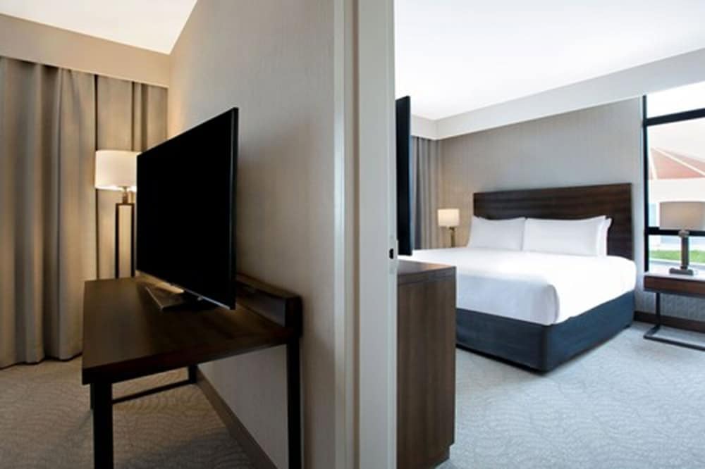 Фото Great Blue Heron Hotel