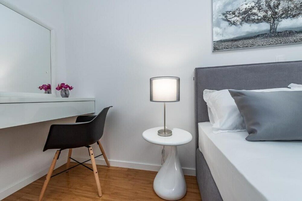 Фото Sunset apartment with private pool and jacuzzi