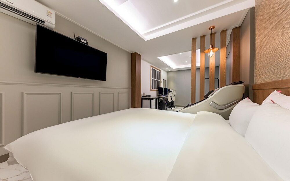 Фото Daejeon Yongjeon Momo