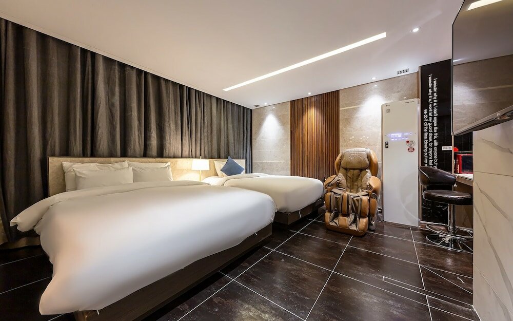 Фото Daejeon Yuseong Bergen Hotel