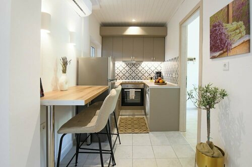 Гостиница Iris Apartment, A Cozy 2 Bedroom Unit
