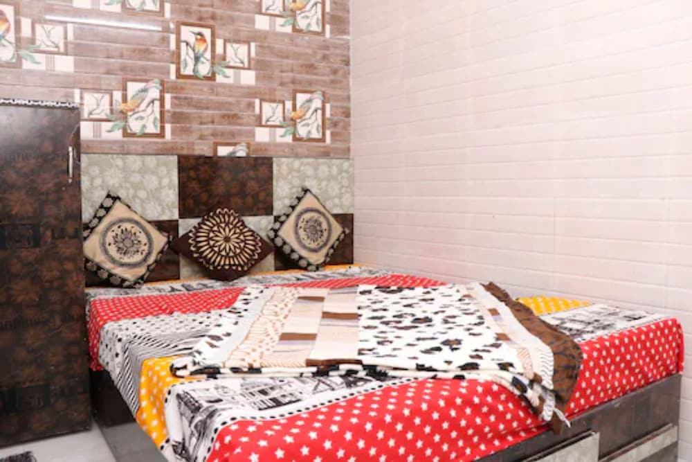 Фото Goroomgo Revoli Amritsar