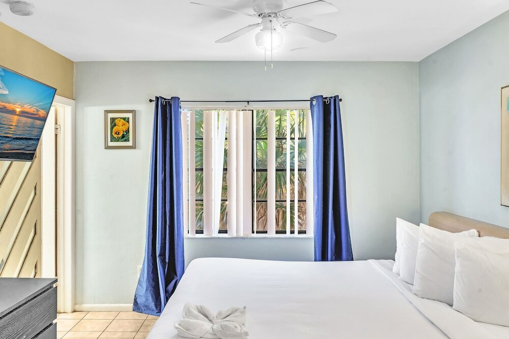 Фото Neptune Oceanfront Rentals