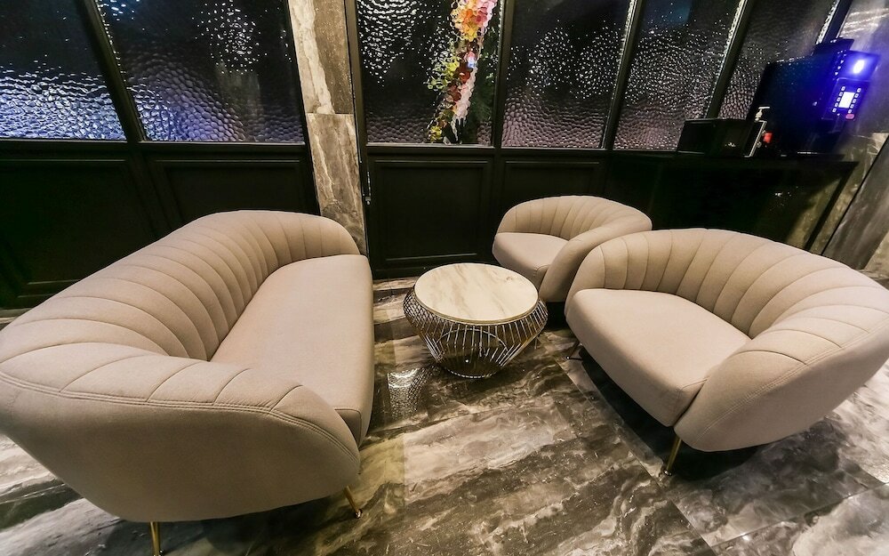 Фото Changwon Jinhae Almond Hotel