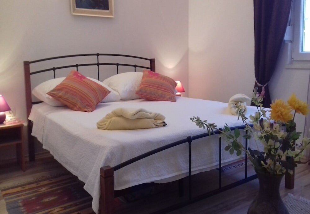 Фото Jugana - With Pool - A2 Gornji