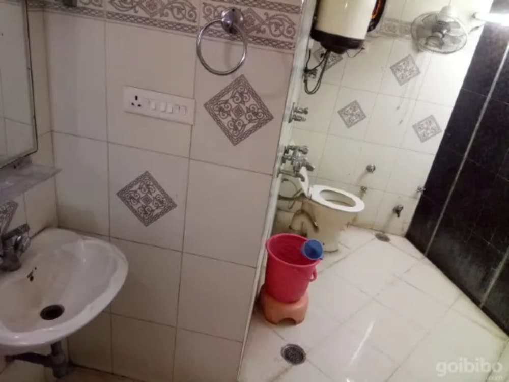 Фото Goroomgo The Central Guest House Kanpur