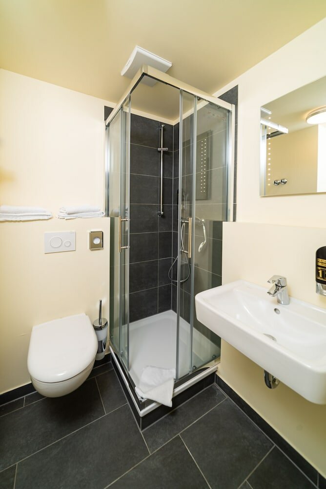 Фото S & D Hotel